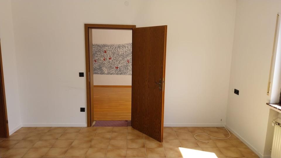 Erdgeschoßwohnung Biebertal - 3 Zimmer, 88 m&sup2;, 930&euro; | Angebot:26444415