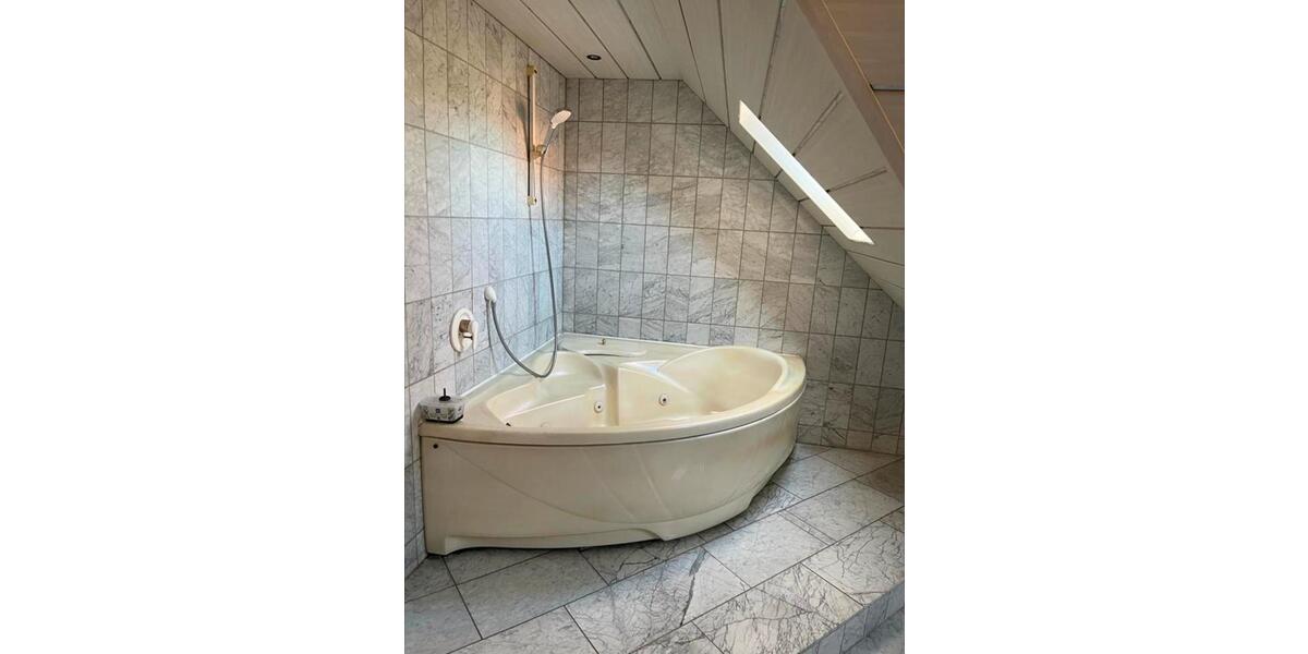 Dachgeschoßwohnung Lollar - 2 Zimmer, 69 m&sup2;, 600&euro; | Angebot:25282086