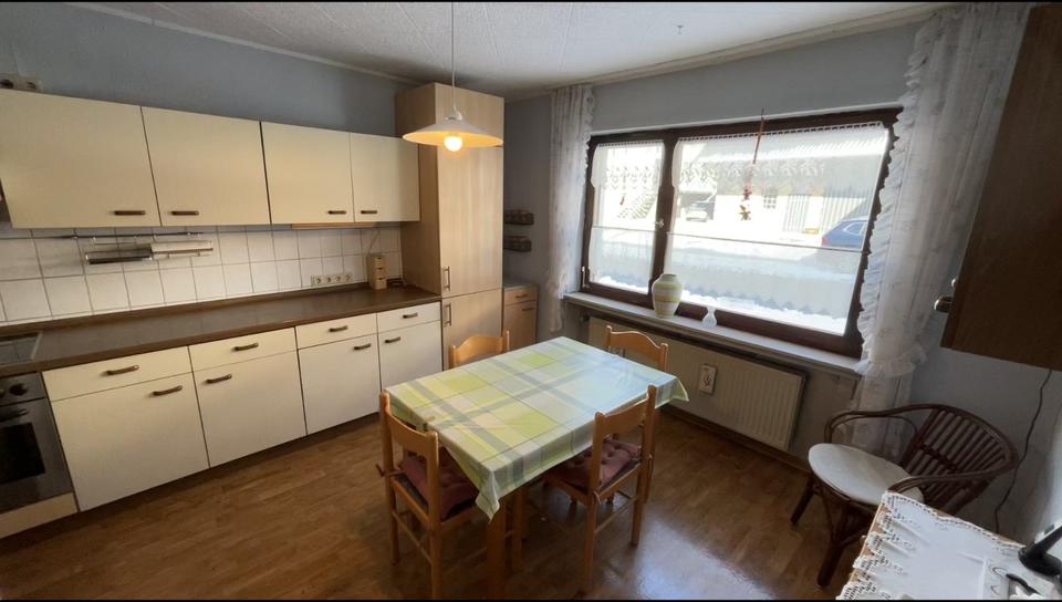 Einfamilienhaus Antrifttal - 10 Zimmer, 250 m&sup2;, 169.000&euro; | Angebot:25170543