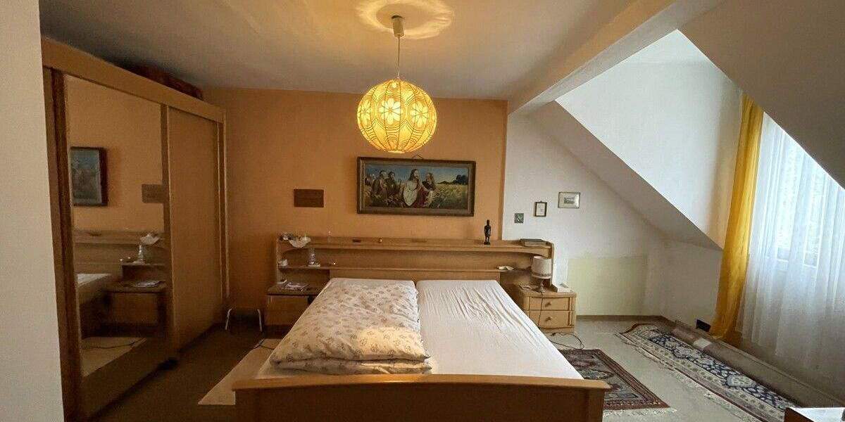 Mehrfamilienhaus, Wohnhaus Bad Endbach / Hartenrod Hartenrod - 1 Zimmer, 241 m&sup2;, 98.000&euro; | Angebot:25728157