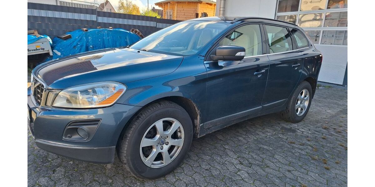 Volvo XC60 286.000 km 6.250 &euro; Kirchhain 35274