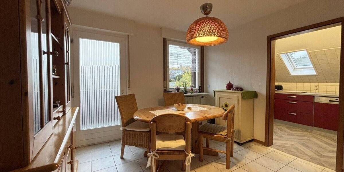 Mehrfamilienhaus, Wohnhaus Münchhausen - 9 Zimmer, 240 m&sup2;, 399.000&euro; | Angebot:25689246