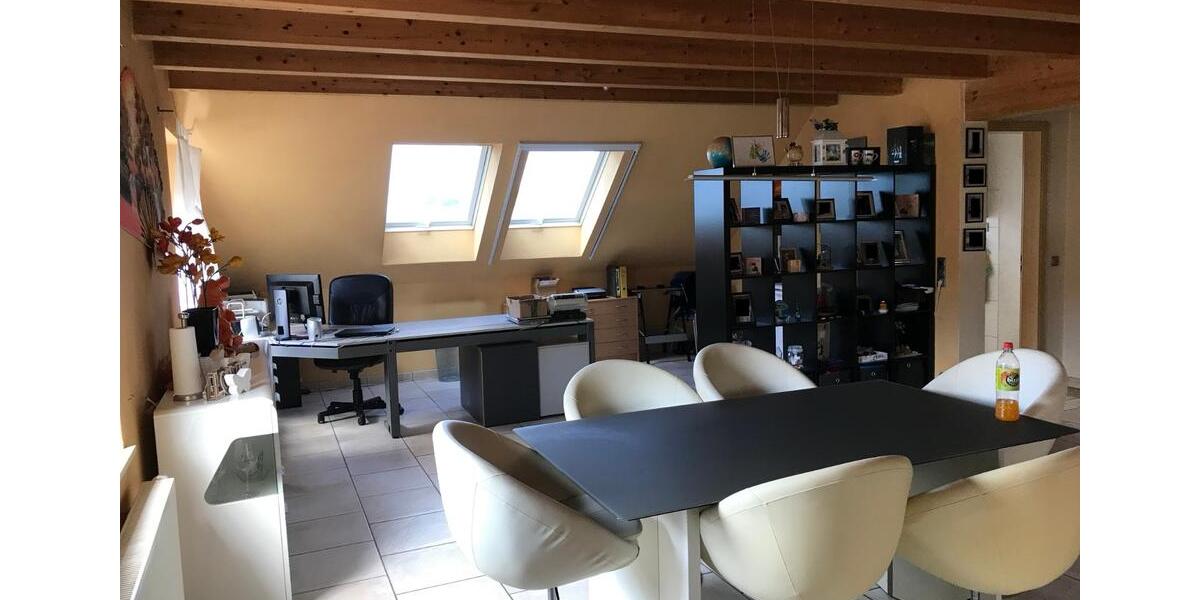 Dachgeschoßwohnung Homberg (Ohm) - 3 Zimmer, 120 m&sup2;, 930&euro; | Angebot:26024547