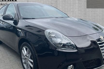 Alfa Romeo Giulietta 198.000 km 5.390 &euro; Dautphetal-Friedensdorf 35232
