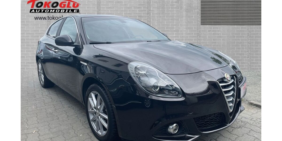 Alfa Romeo Giulietta 198.000 km 5.390 &euro; Dautphetal-Friedensdorf 35232