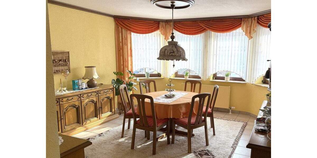 Einfamilienhaus Frankenberg (Eder) Frankenberg - 8 Zimmer, 200 m&sup2;, 395.000&euro; | Angebot:25696220