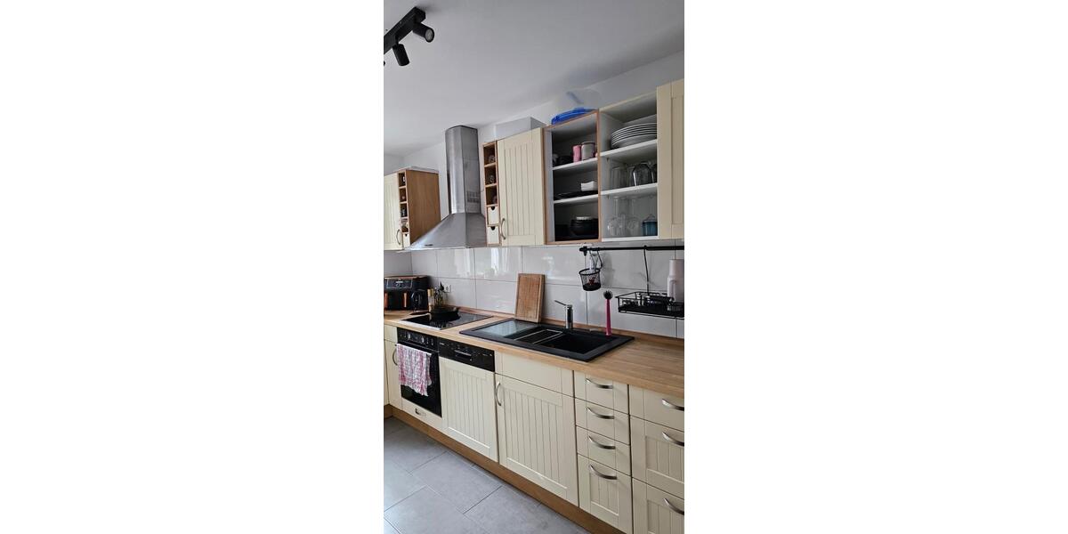 Etagenwohnung Gießen - 3 Zimmer, 87 m&sup2;, 1.100&euro; | Angebot:26020956