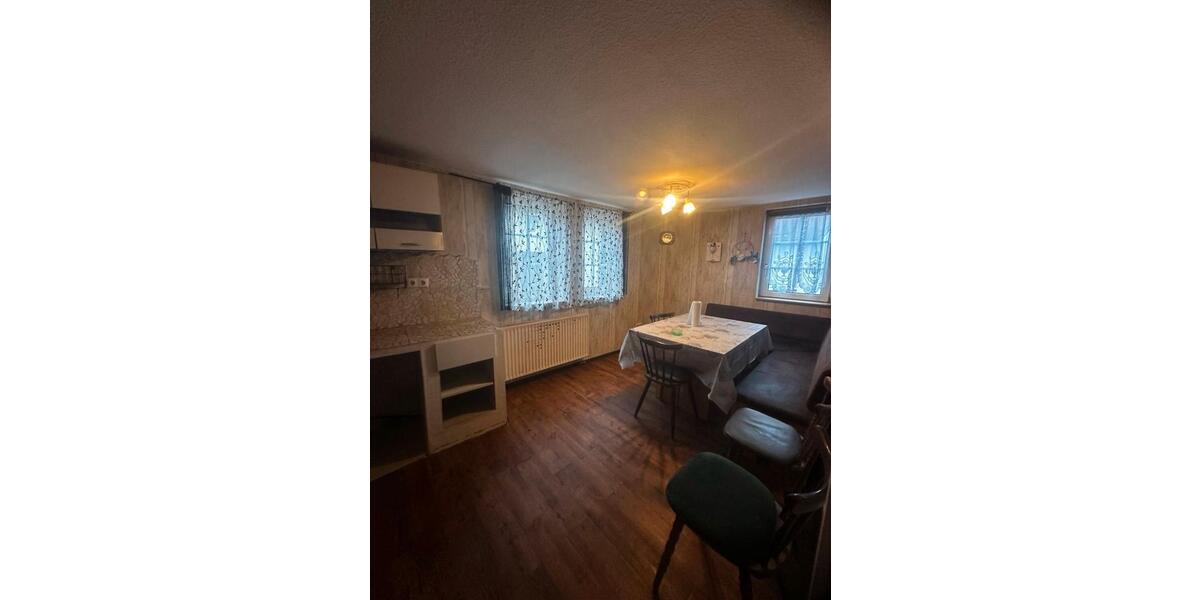 Einfamilienhaus Stadtallendorf - 4 Zimmer, 132 m&sup2;, 950&euro; | Angebot:25423884