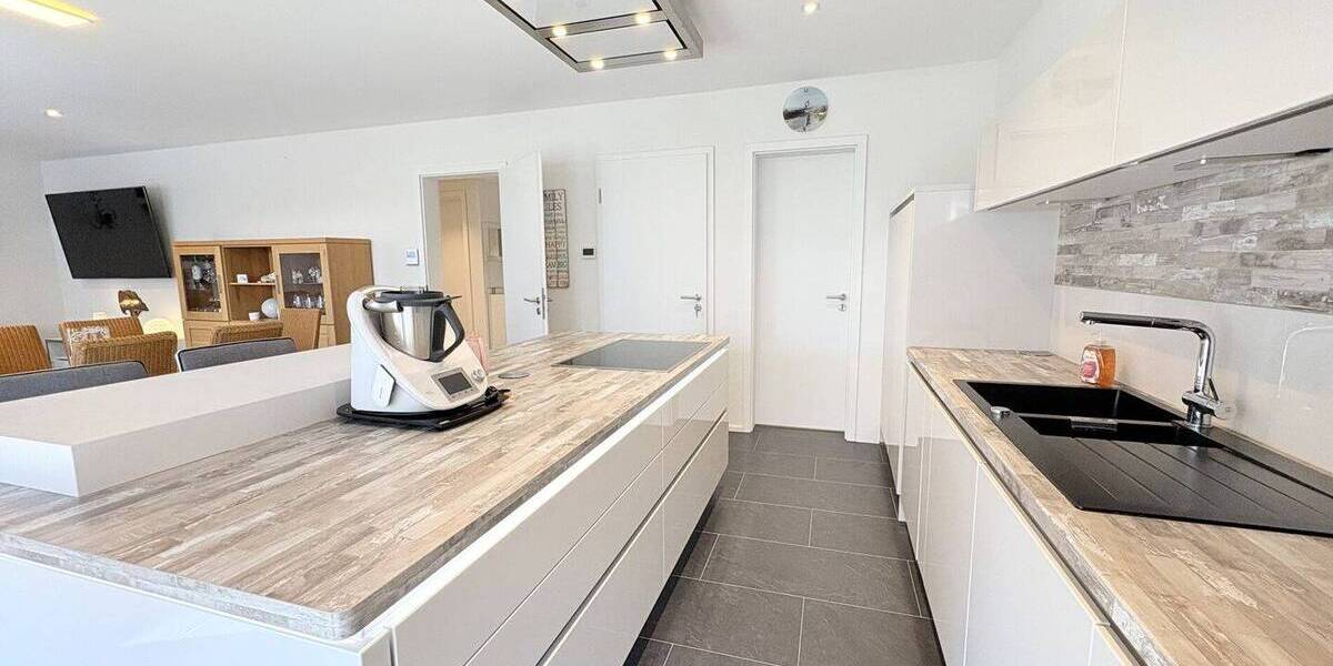 Einfamilienhaus Kirchhain / Betziesdorf Betziesdorf - 7 Zimmer, 142 m&sup2;, 589.900&euro; | Angebot:26201872