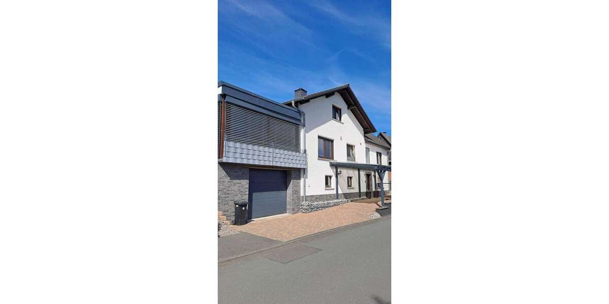 Einfamilienhaus Bad Endach - 8 Zimmer, 300 m&sup2;, 395.000&euro; | Angebot:27014891