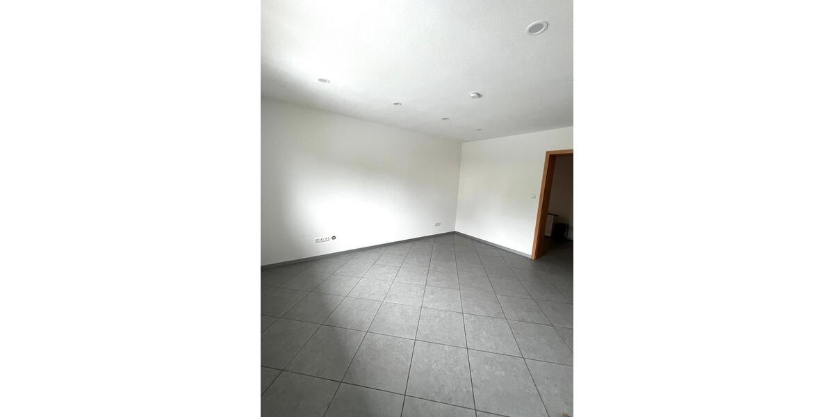 Erdgeschoßwohnung Frankenberg (Eder) - 1 Zimmer, 67 m&sup2;, 750&euro; | Angebot:26533071