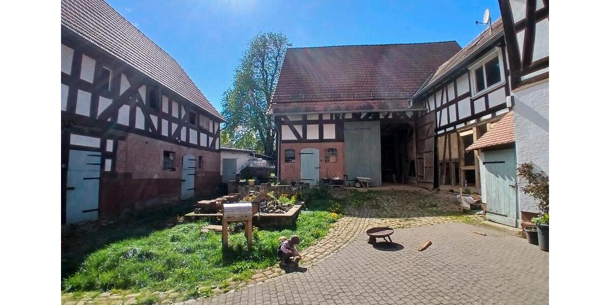 Einfamilienhaus Marburg Biegenviertel - 11 Zimmer, 180 m&sup2;, 430.000&euro; | Angebot:26679390