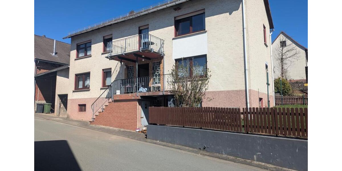 Einfamilienhaus Battenberg (Eder) - 5 Zimmer, 200 m&sup2;, 120.000&euro; | Angebot:26221855