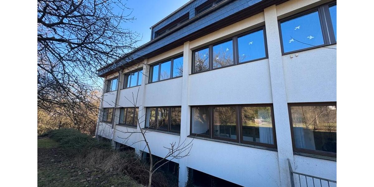 Mehrfamilienhaus, Wohnhaus Homberg (Ohm) - 100 Zimmer, 2.800 m&sup2;, 1.000.000&euro; | Angebot:25867498