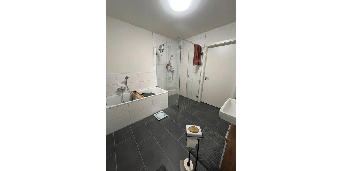 Etagenwohnung Gießen Anneröder Siedlung - 3 Zimmer, 106 m&sup2;, 1.825&euro; | Angebot:25143187