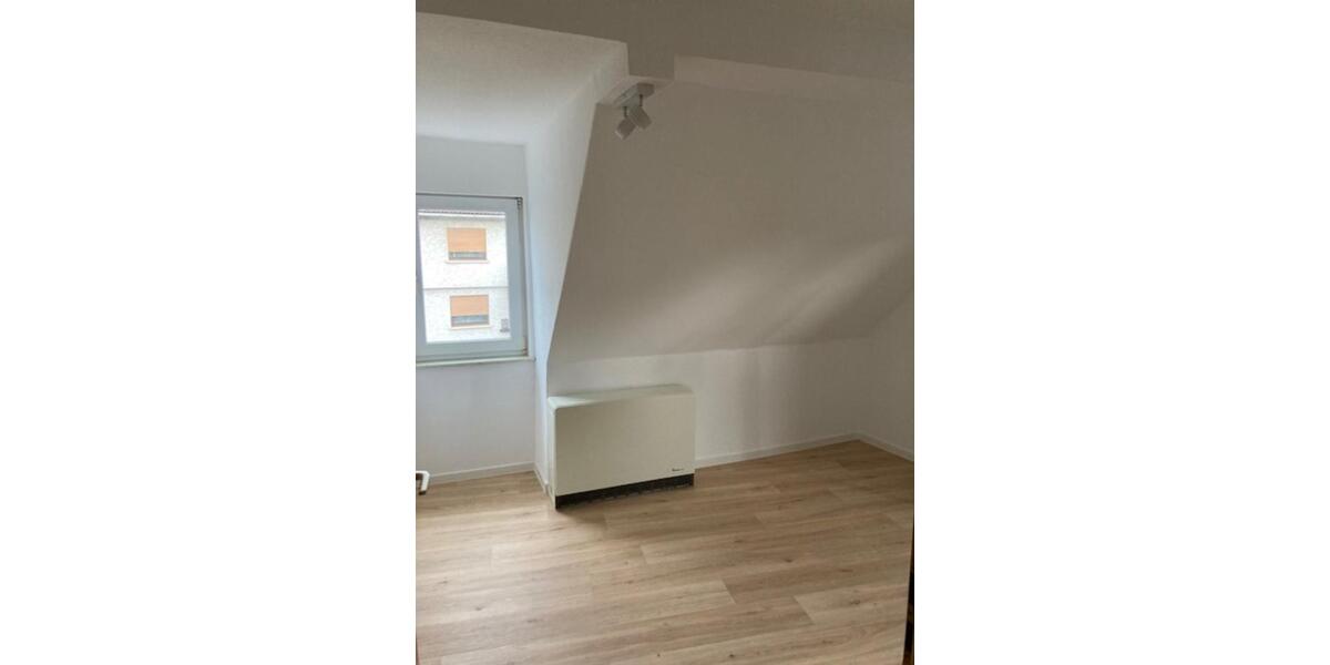 Dachgeschoßwohnung Biedenkopf - 2 Zimmer, 54 m&sup2;, 400&euro; | Angebot:25220165
