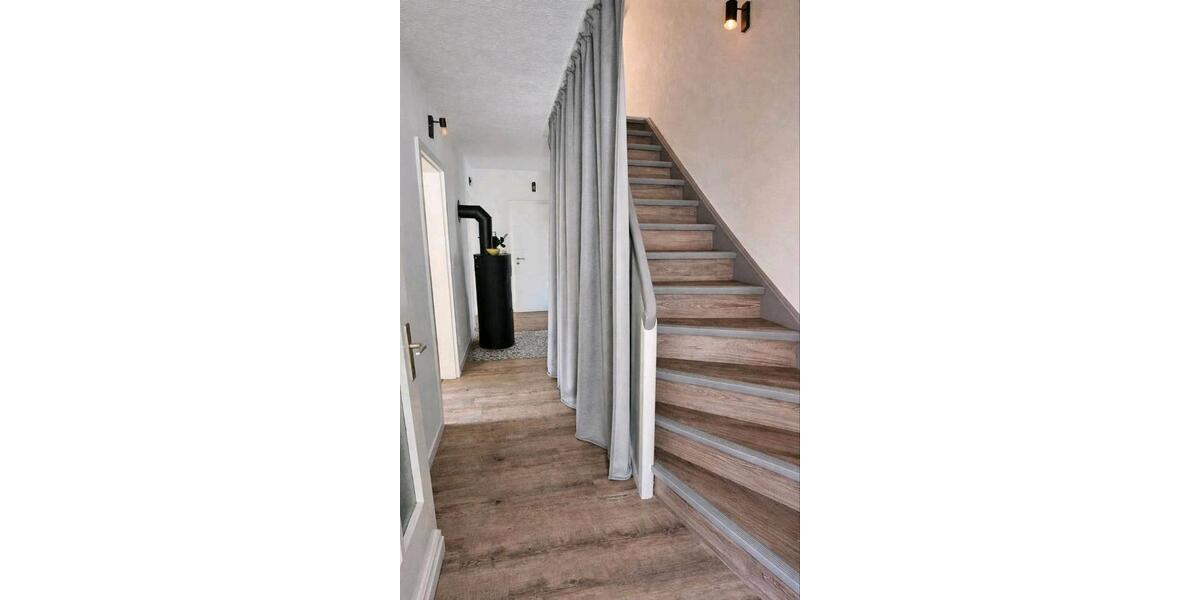 Einfamilienhaus Gladenbach - 5 Zimmer, 112 m&sup2;, 190.000&euro; | Angebot:25979740