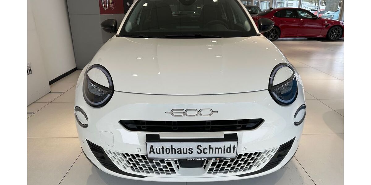 Fiat 600 2.500 km 25.490 &euro; Dautphetal 35232