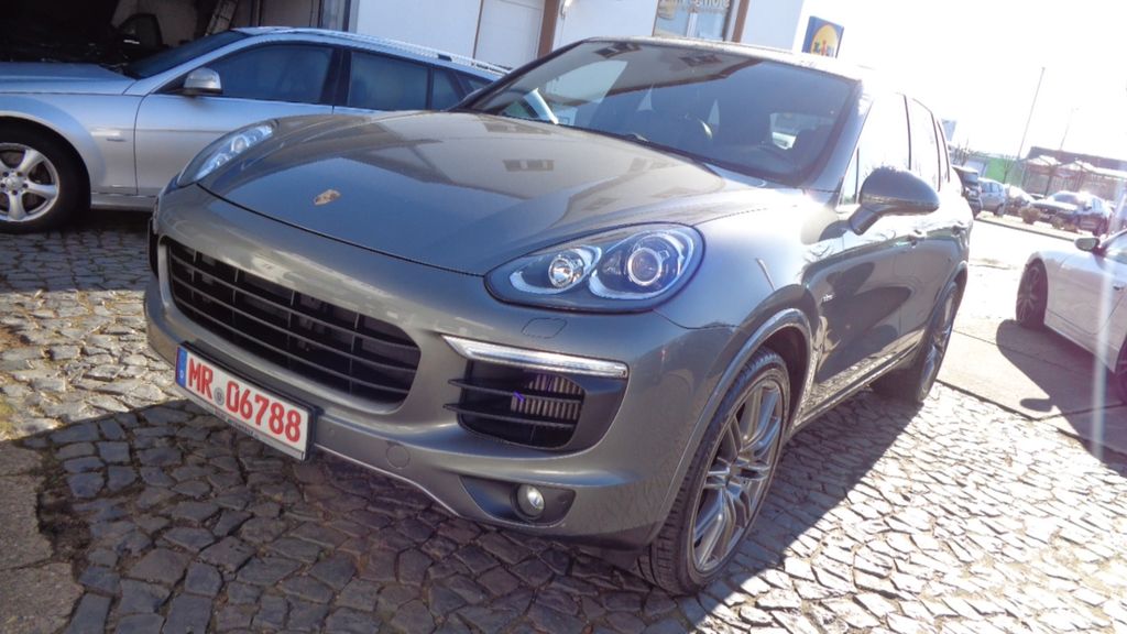 Porsche Cayenne 267.000 km 29.999 &euro; Kirchhain 35274