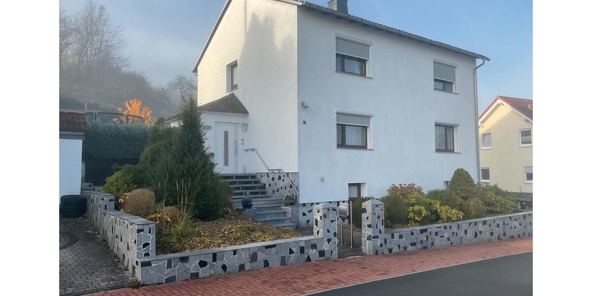 Einfamilienhaus Dautphetal - 6 Zimmer, 140 m&sup2;, 350.000&euro; | Angebot:26611187