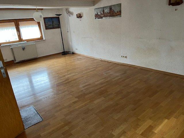 Einfamilienhaus Battenberg (Eder) - 6 Zimmer, 149 m&sup2;, 119.000&euro; | Angebot:26042292