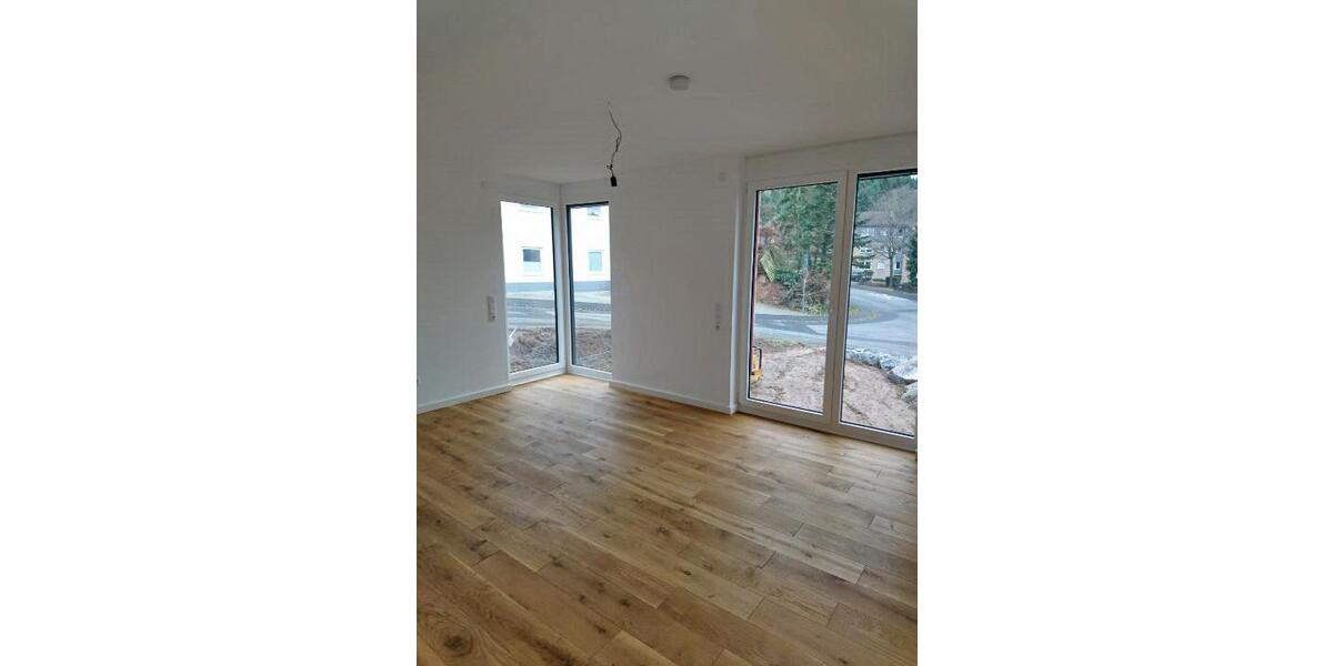Etagenwohnung Marburg Marbach - 3 Zimmer, 80 m&sup2;, 1.480&euro; | Angebot:26416296