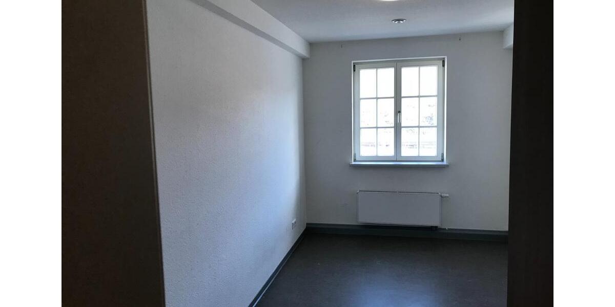 Etagenwohnung Marburg - 5 Zimmer, 114 m&sup2;, 1.500&euro; | Angebot:21481807