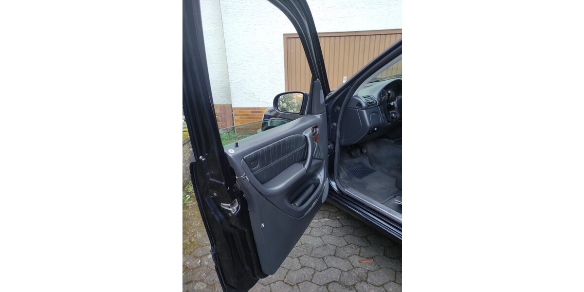 Mercedes-Benz ML 270 315.000 km 3.000 &euro; Kirchhain 35274