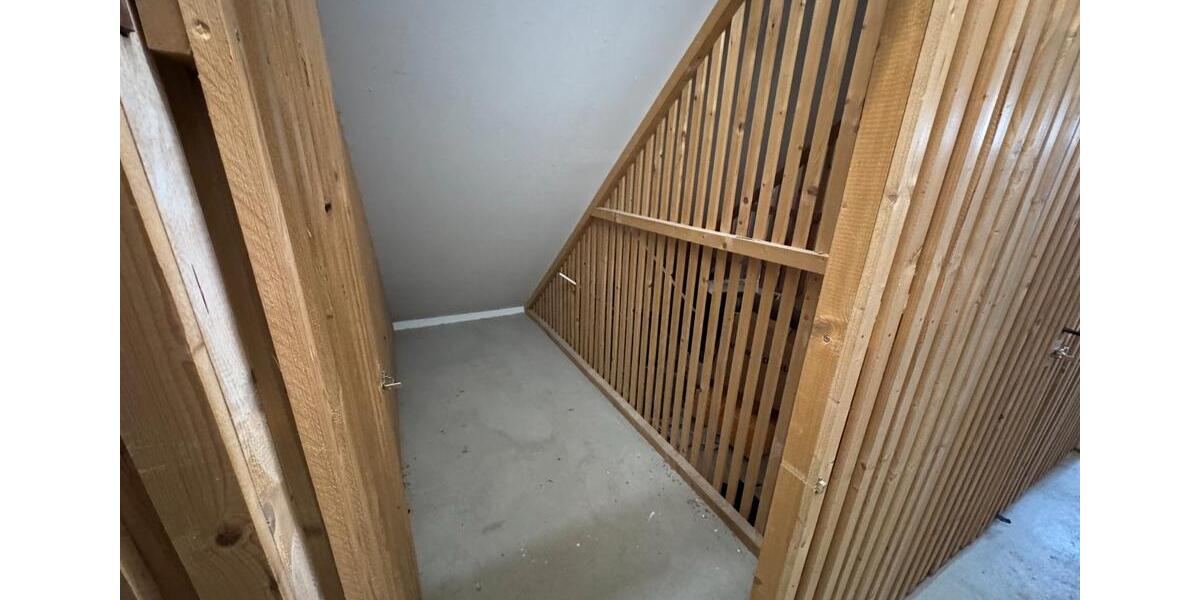 Dachgeschoßwohnung Marburg - 1 Zimmer, 22 m&sup2;, 380&euro; | Angebot:26004074