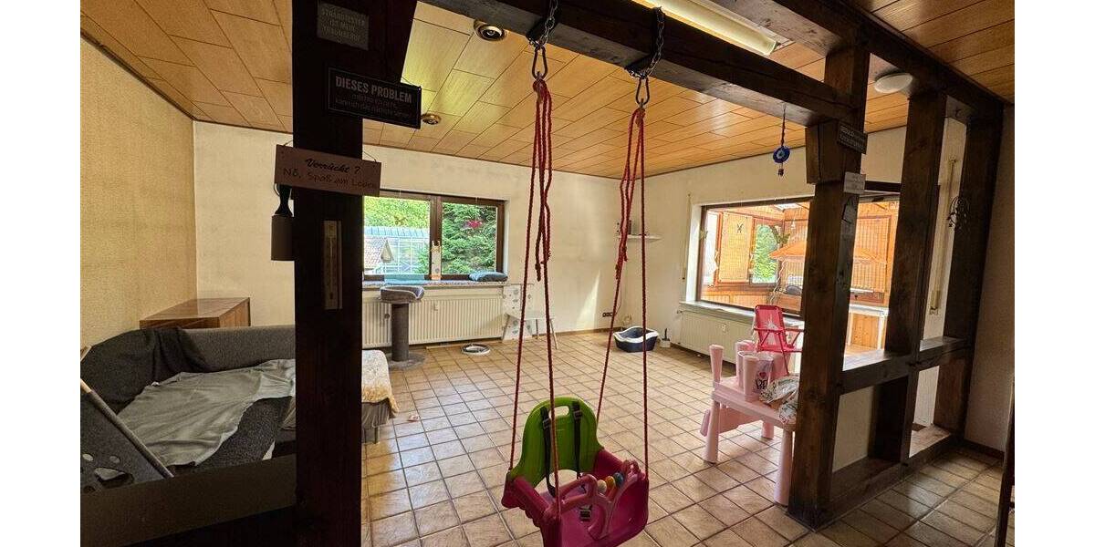 Einfamilienhaus Burgwald Burgwald - 5 Zimmer, 146 m&sup2;, 199.000&euro; | Angebot:25771704