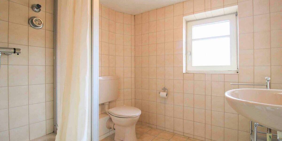 Einfamilienhaus Wetter Amönau - 1 Zimmer, 174 m&sup2;, 189.000&euro; | Angebot:26789708