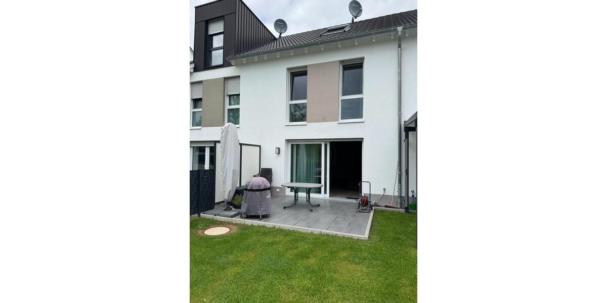 Reihenhaus Bad Endbach - 6 Zimmer, 128 m&sup2;, 1.350&euro; | Angebot:24417848