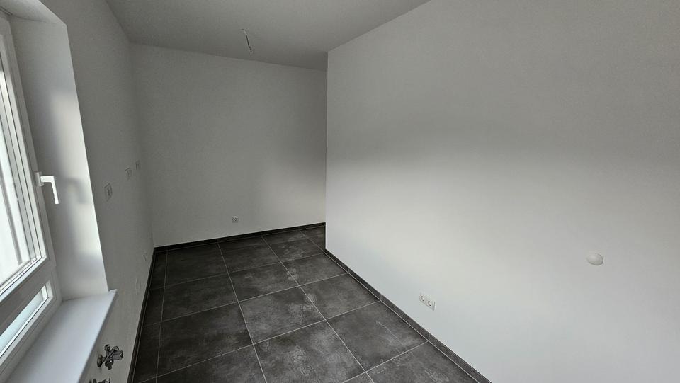 Etagenwohnung Grünberg - 2 Zimmer, 80 m&sup2;, 800&euro; | Angebot:25755736