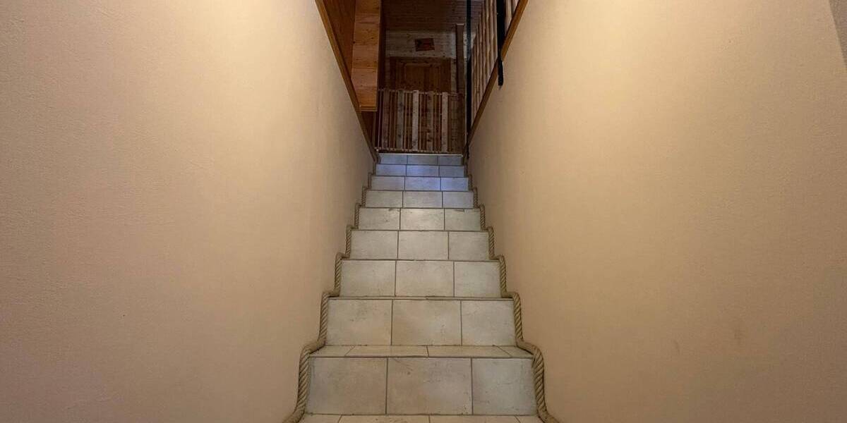 Mehrfamilienhaus, Wohnhaus Wetter Warzenbach - 9 Zimmer, 300 m&sup2;, 349.900&euro; | Angebot:25689218