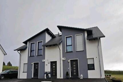 Haus Bad Laasphe - 4 Zimmer, 109 m&sup2;, 379.000&euro; | Angebot:27220951