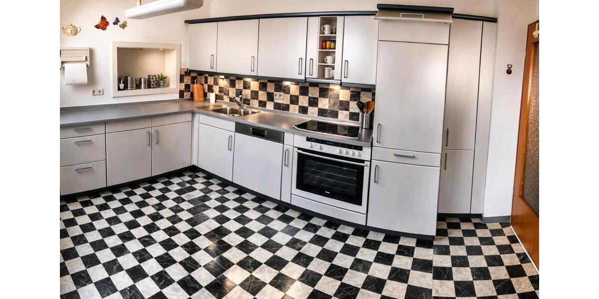 Dachgeschoßwohnung Bad Endbach - 3 Zimmer, 97 m&sup2;, 836&euro; | Angebot:25634108