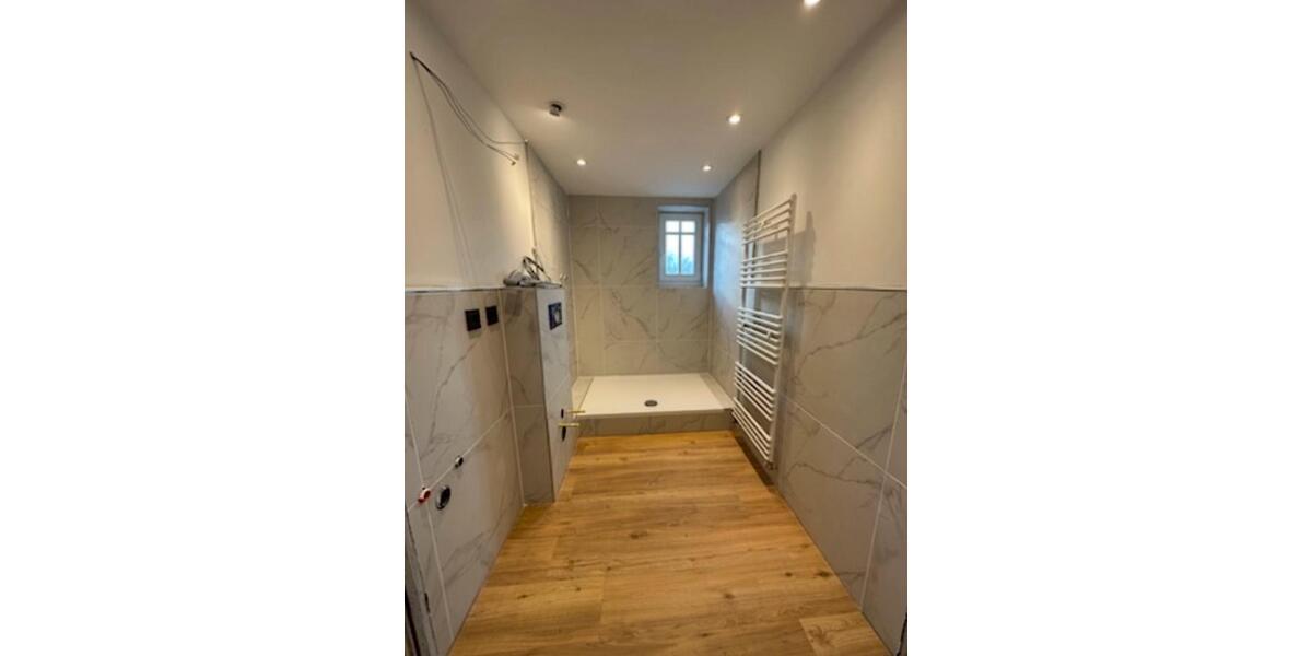 Einfamilienhaus Rabenau - 10 Zimmer, 300 m&sup2;, 195.000&euro; | Angebot:25446597