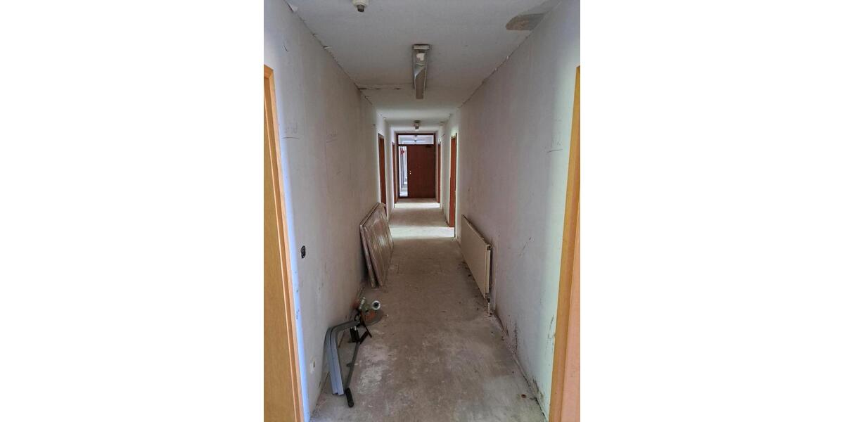 Mehrfamilienhaus, Wohnhaus Cölbe - 30 Zimmer, 500 m&sup2;, 199.000&euro; | Angebot:23759431