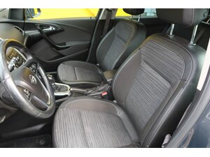 Opel Astra J Sports Tourer Style mit Anhängerkupplung 107.420 km 7.990 &euro; Battenberg 35088