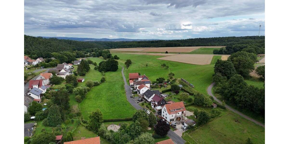 Einfamilienhaus Gilserberg / Sachsenhausen Sachsenhausen - 4 Zimmer, 143 m&sup2;, 205.000&euro; | Angebot:25689243