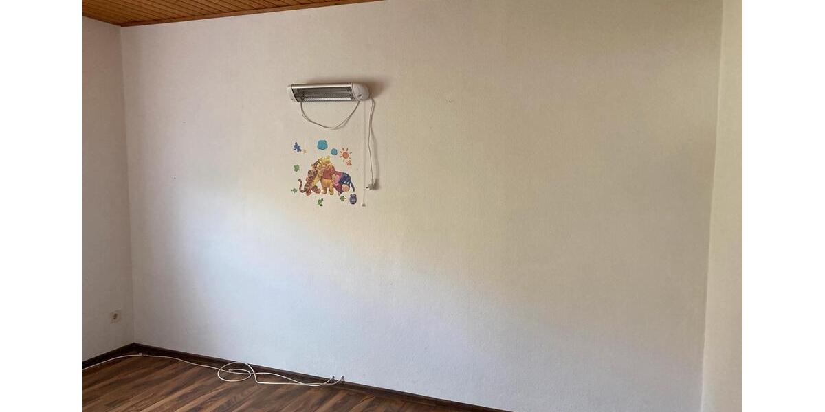 Etagenwohnung Lahntal - 5.5 Zimmer, 137 m&sup2;, 1.350&euro; | Angebot:26429908