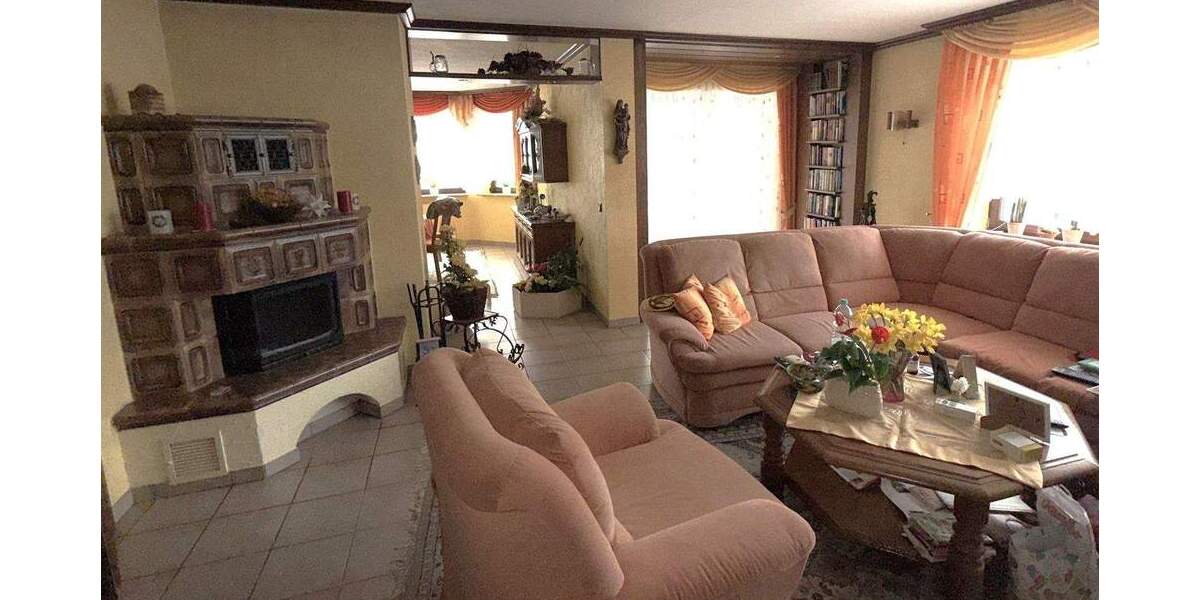 Einfamilienhaus Frankenberg (Eder) Frankenberg - 8 Zimmer, 200 m&sup2;, 395.000&euro; | Angebot:25696220