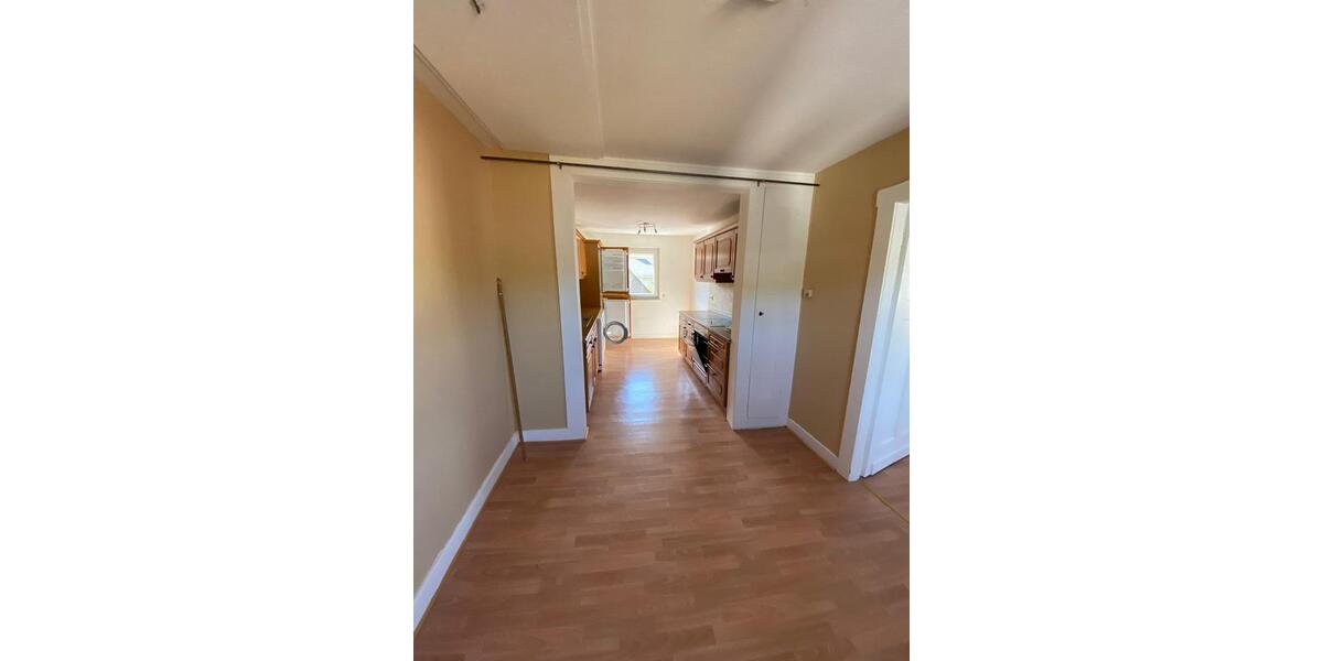 Dachgeschoßwohnung Siegbach - 3 Zimmer, 100 m&sup2;, 650&euro; | Angebot:25807226