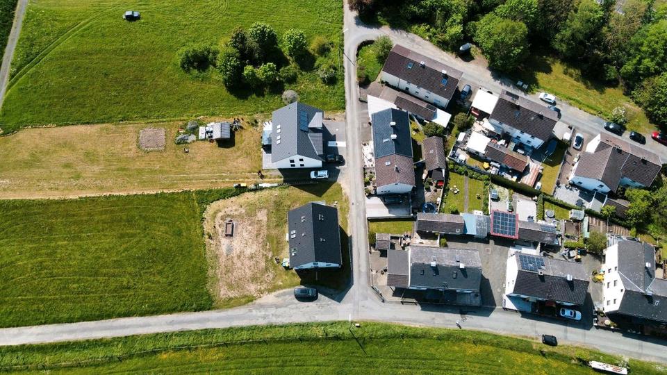 Doppelhaushälfte Bad Laasphe - 4 Zimmer, 109 m&sup2;, 399.000&euro; | Angebot:26042637