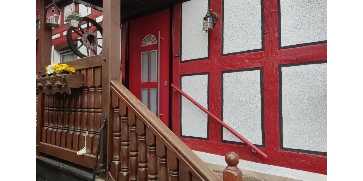 Einfamilienhaus Dautphetal - 9 Zimmer, 140 m&sup2;, 199.000&euro; | Angebot:26299866