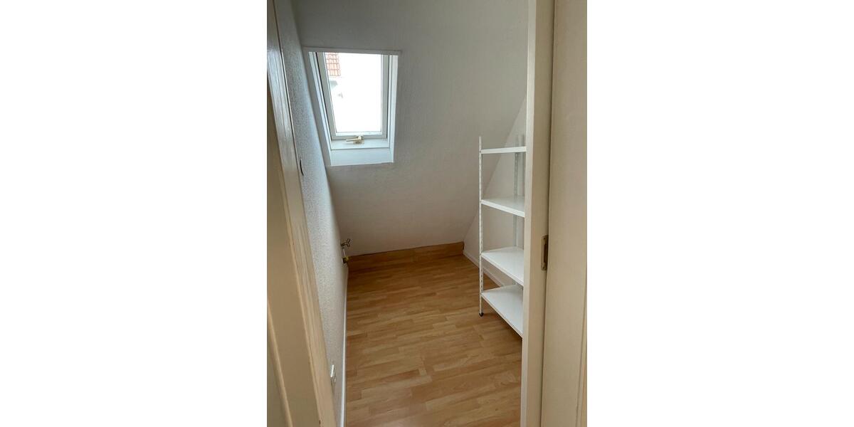 Dachgeschoßwohnung Fernwald - 3 Zimmer, 70 m&sup2;, 650&euro; | Angebot:26034180