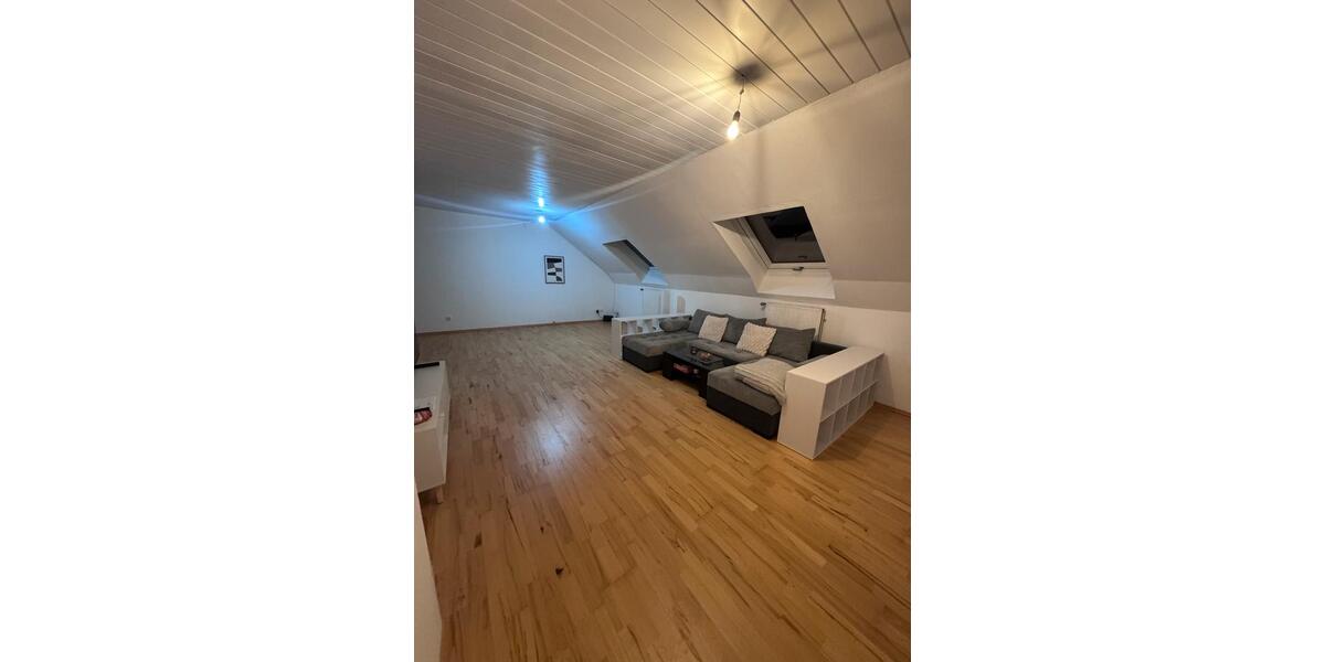 Dachgeschoßwohnung Hatzfeld (Eder) - 2.5 Zimmer, 90 m&sup2;, 650&euro; | Angebot:25923507