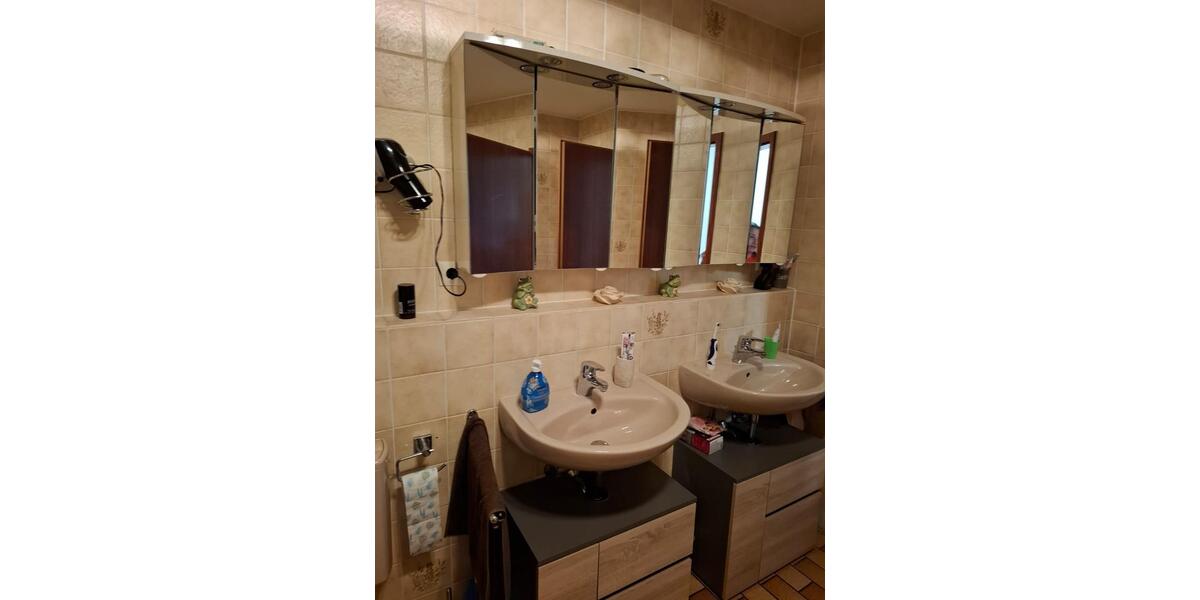 Etagenwohnung Buseck - 4 Zimmer, 119 m&sup2;, 350.000&euro; | Angebot:26660508