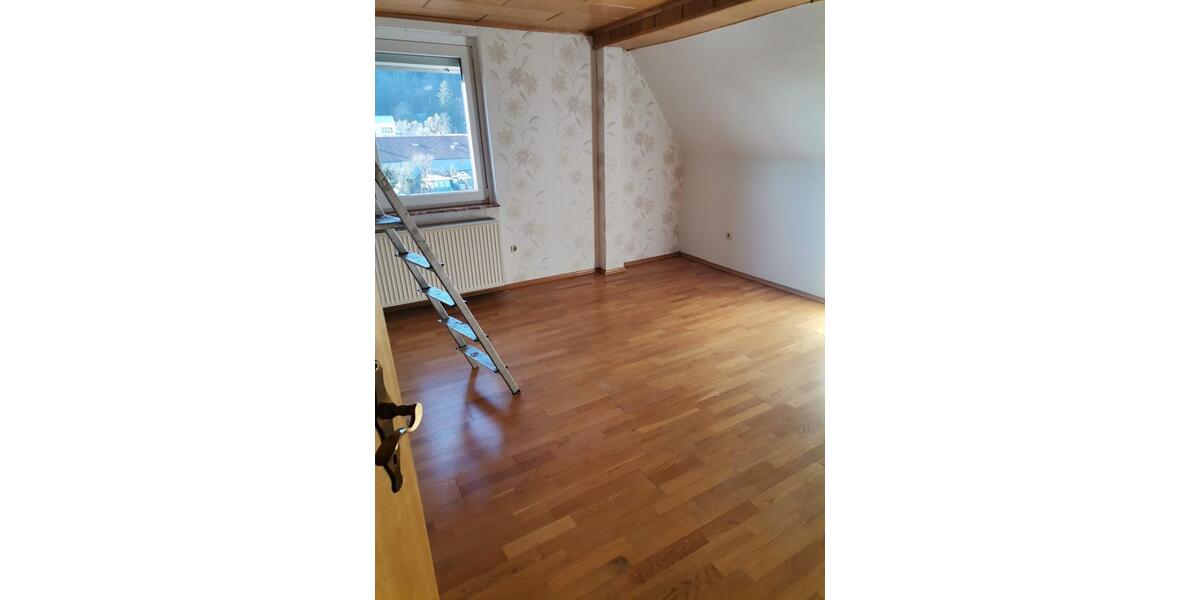Etagenwohnung Frankenberg (Eder) - 4 Zimmer, 80 m&sup2;, 700&euro; | Angebot:25945241