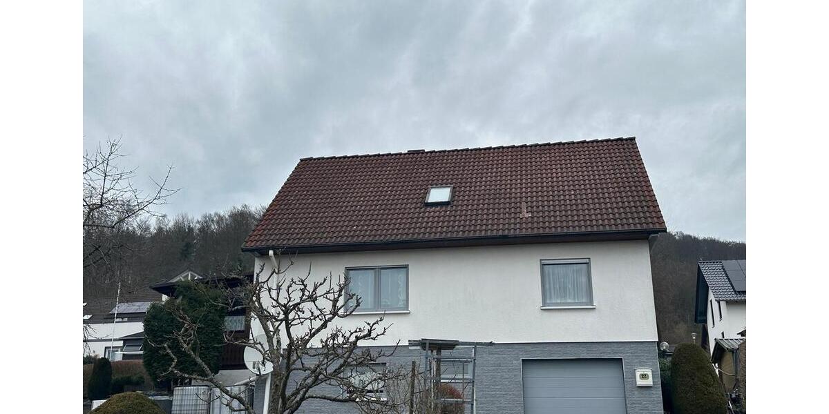 Einfamilienhaus Hatzfeld (Eder) - 7 Zimmer, 120 m&sup2;, 320.000&euro; | Angebot:25956747